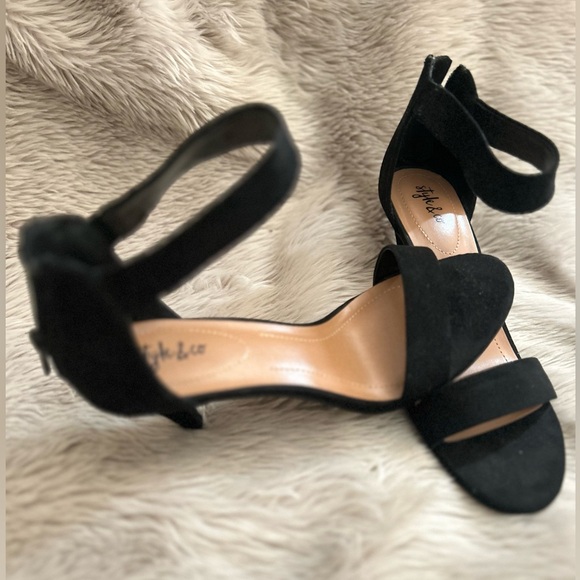 Style & Co Black Ankle Strap Heels - Picture 3 of 6